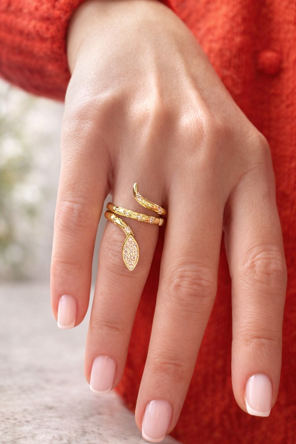 Yılan Formlu Taşlı Yüzük