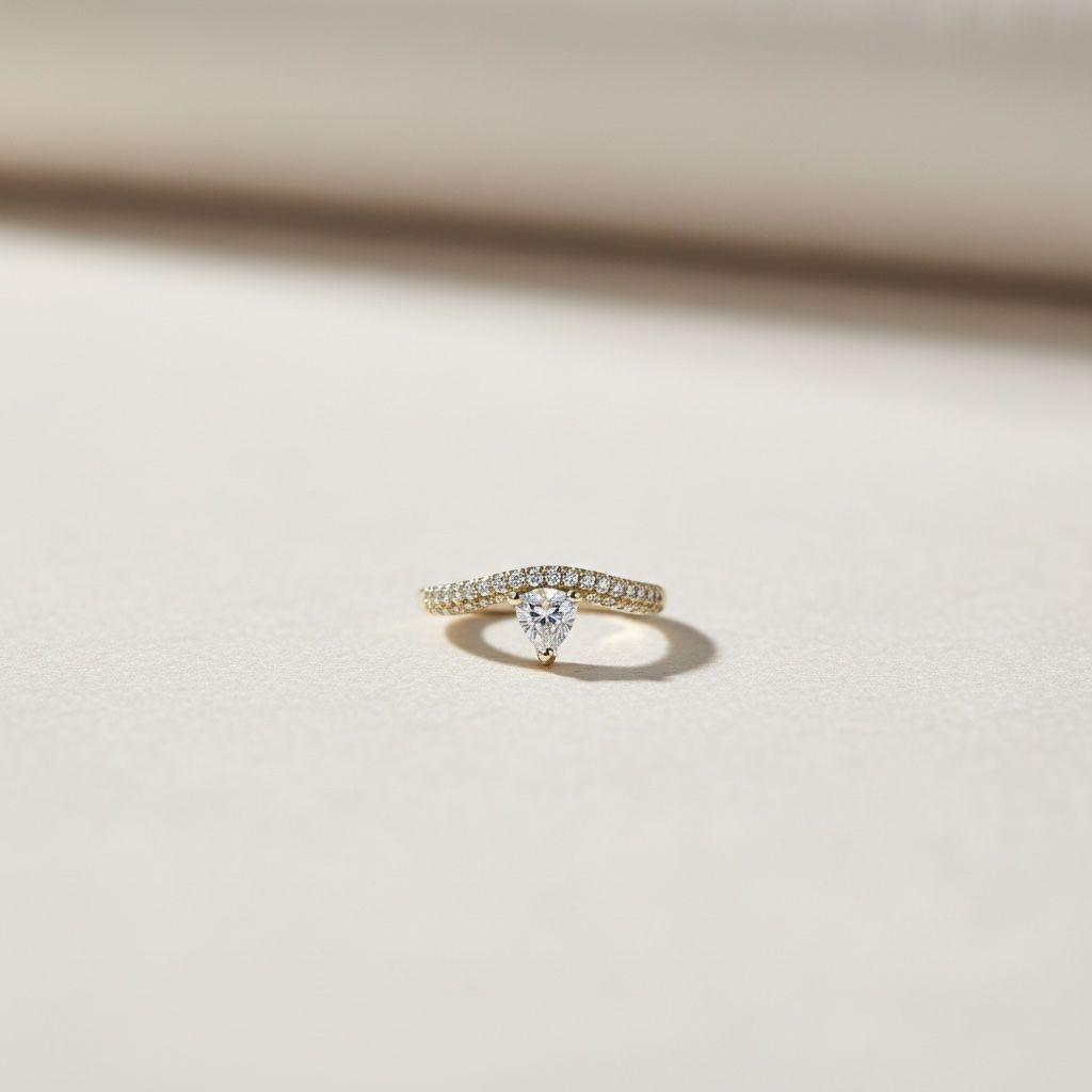 Damla Taş Detaylı Gold Yüzük