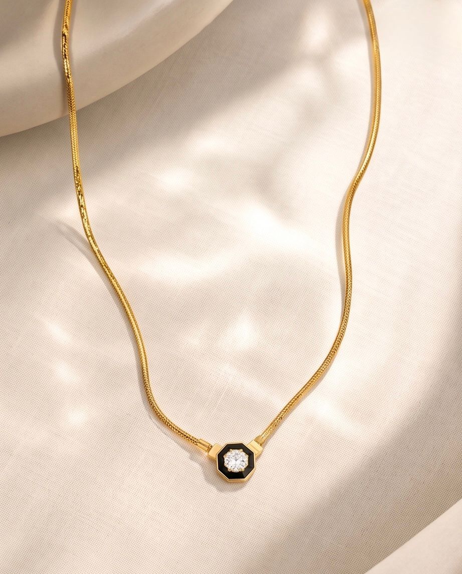 Minimal Taş Detaylı Gold Kolye